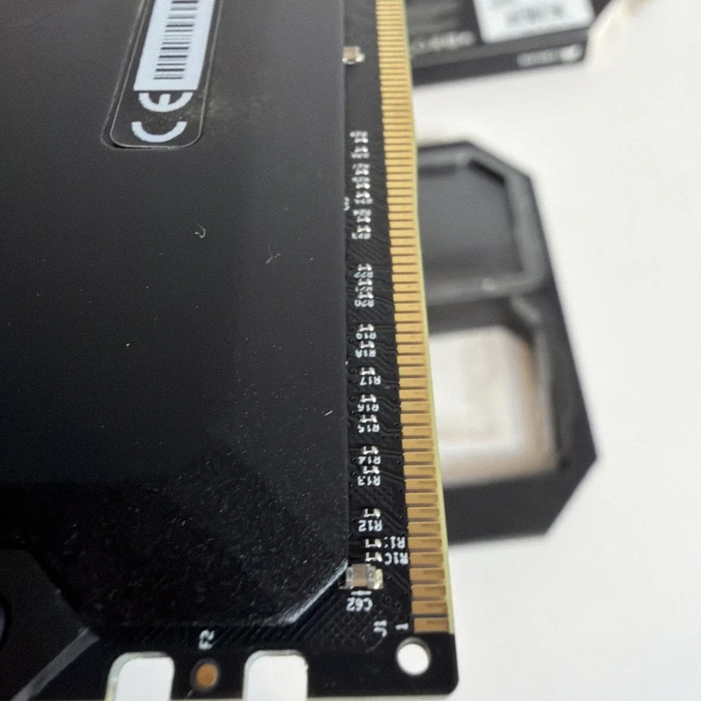 Corsair Dominator Platinum RGB 32GB (2x16GB) DDR4 RAM 3466MHz CMT32GX4M2C3466C16